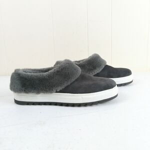 Blondo Suri Waterproof Slip On Sneakers Women Size 7 Gray Suede Faux Fur Trim